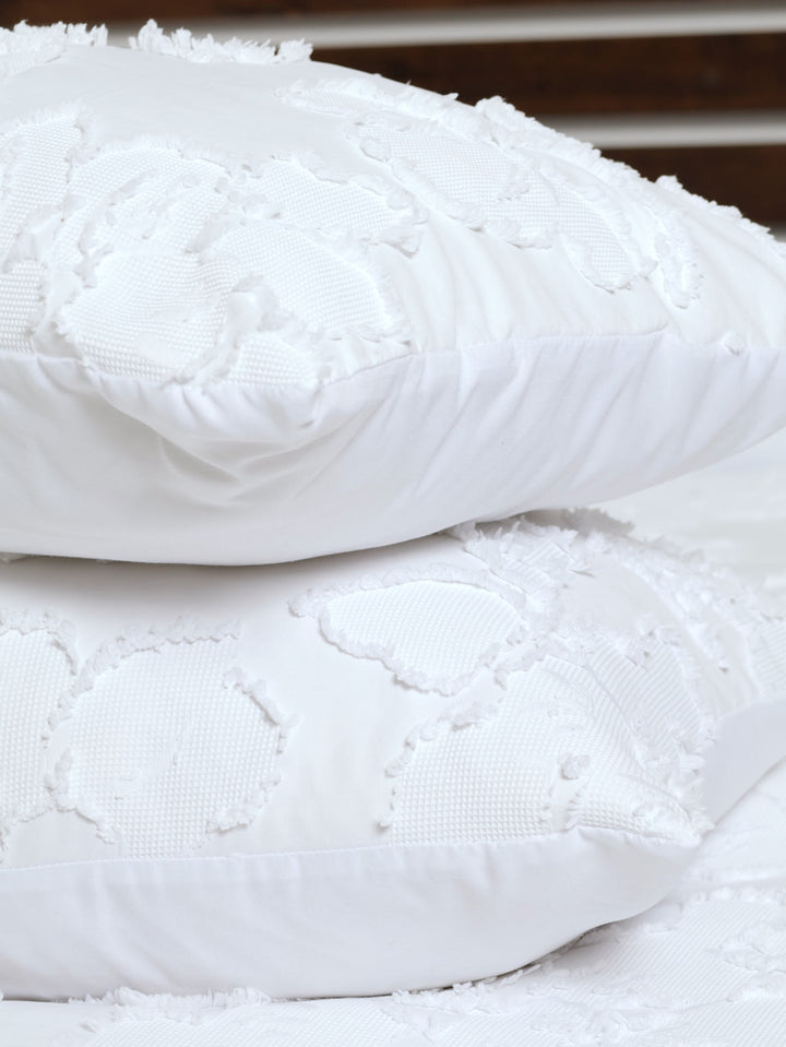 Clipped Medallion Floral Duvet Cover Set
