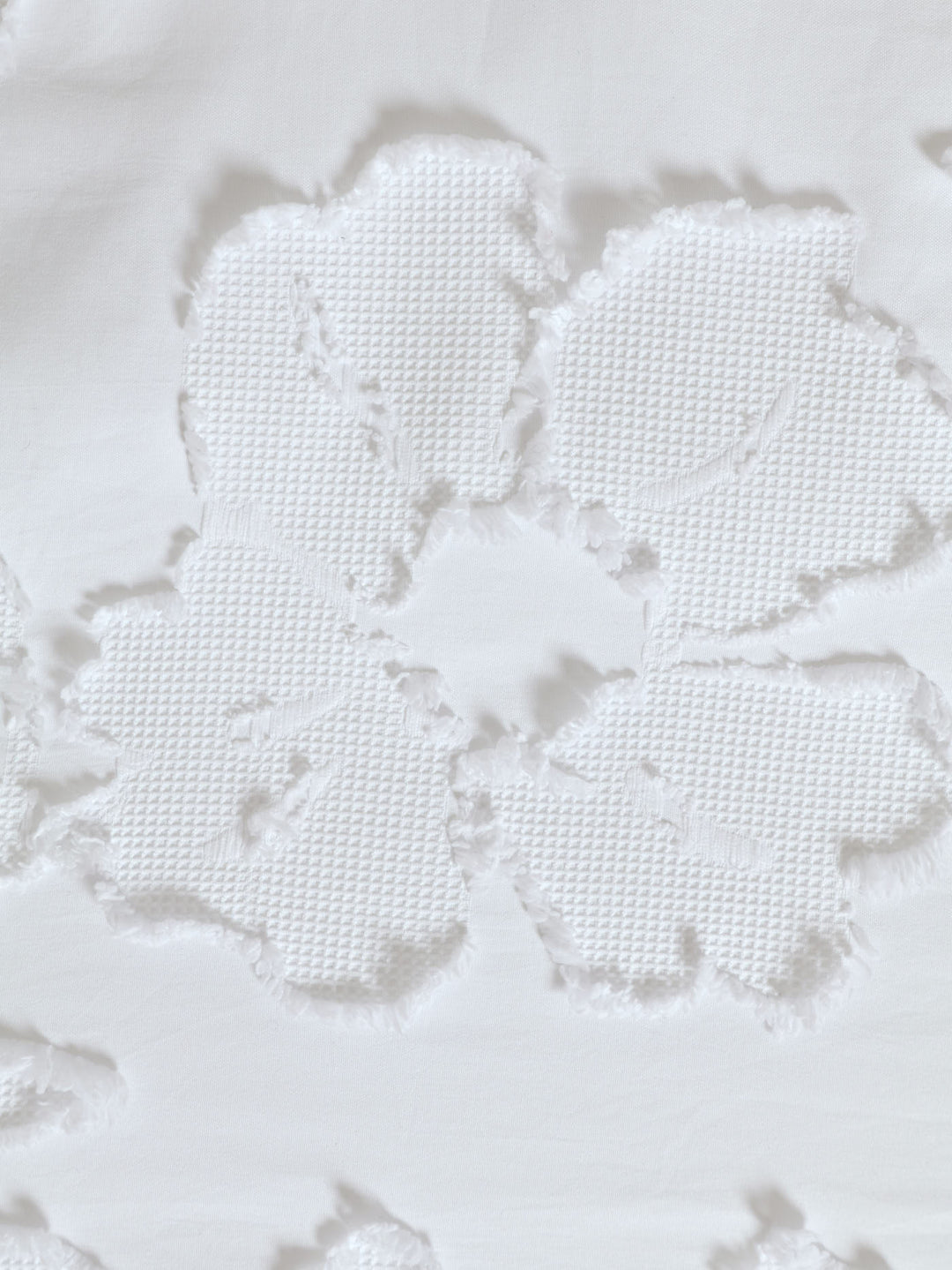 Clipped Medallion Floral Duvet Cover Set