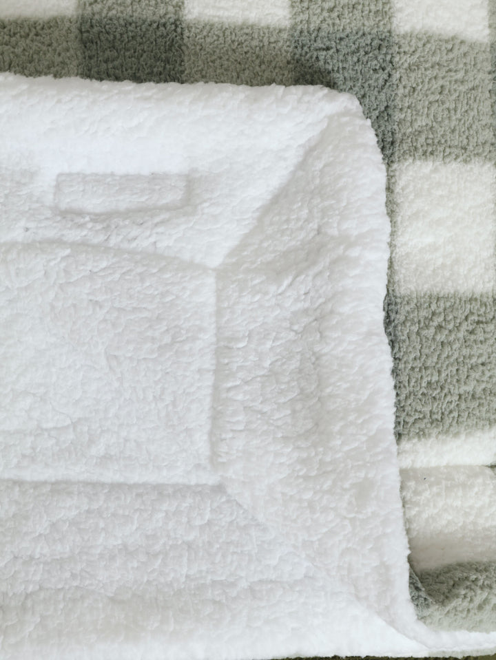 Scottish Checked Sherpa Blanket