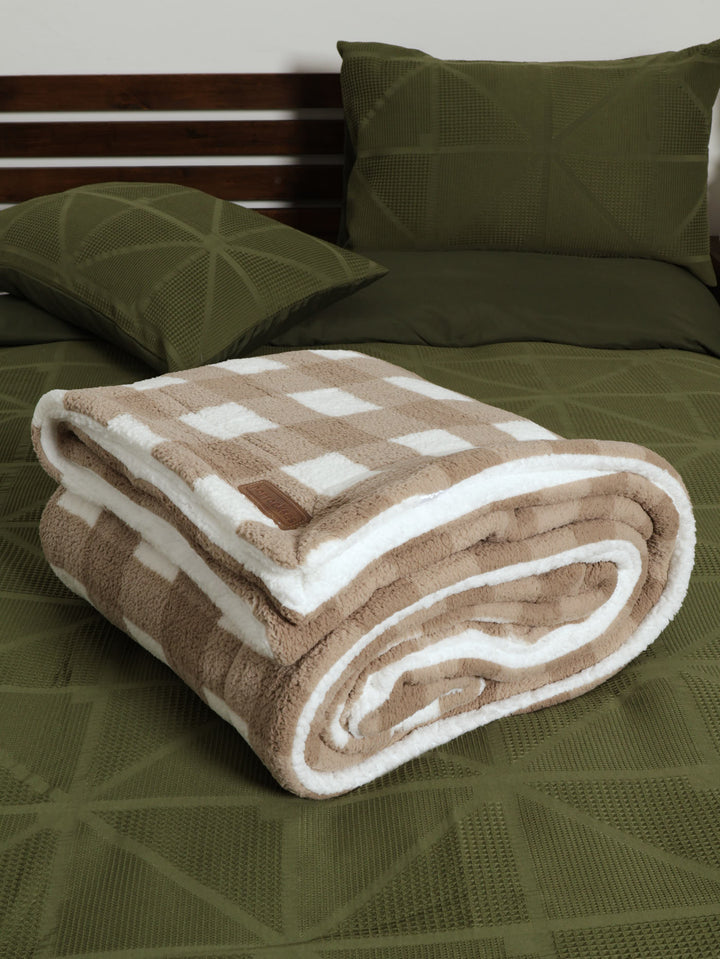 Scottish Checked Sherpa Blanket