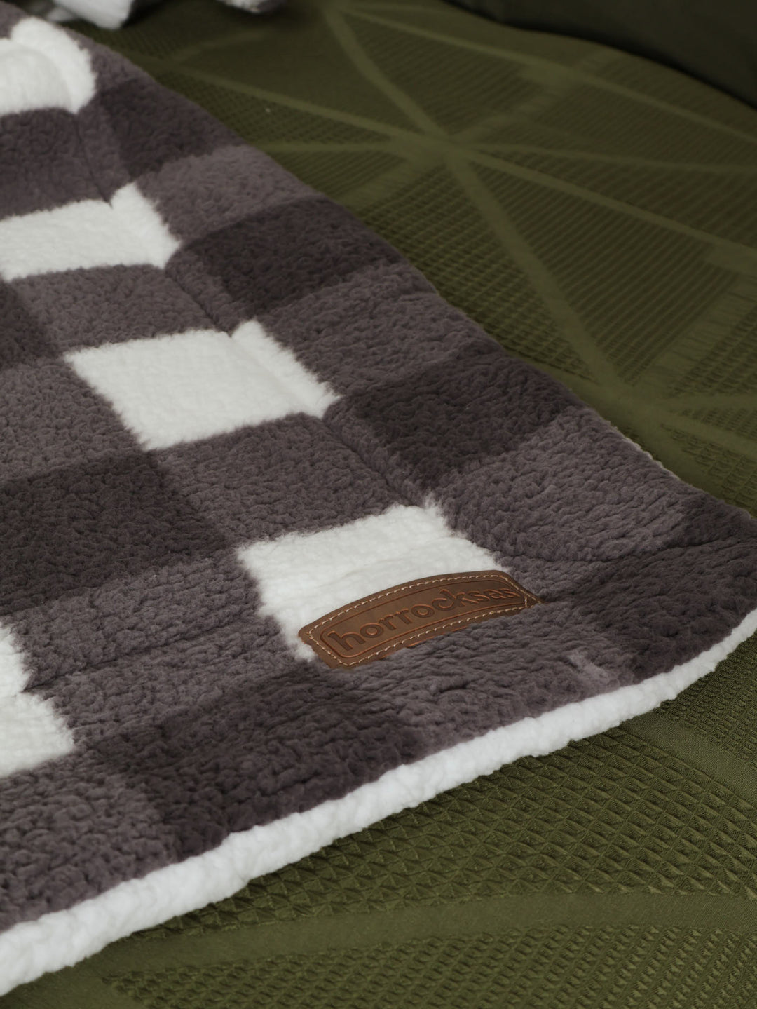 Scottish Checked Sherpa Blanket