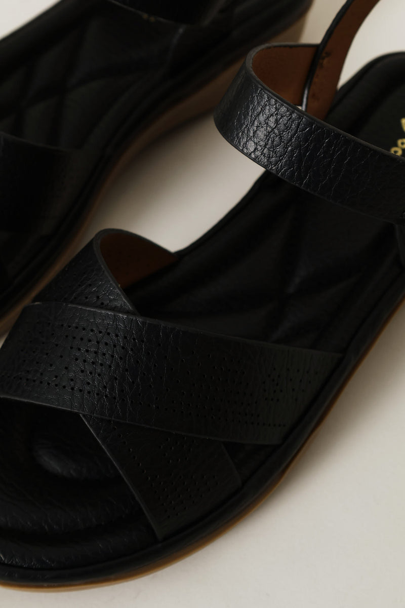 Leisure Shaped Sandal - Black