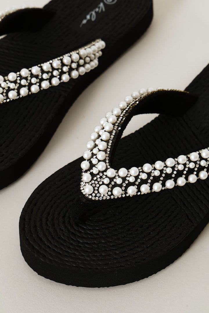 Pearl Thong Sandal On Flatform Outsole - Black