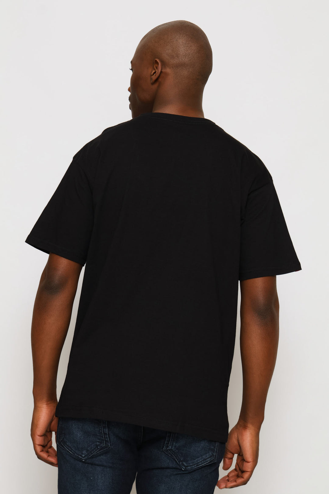 Background Tee - Black