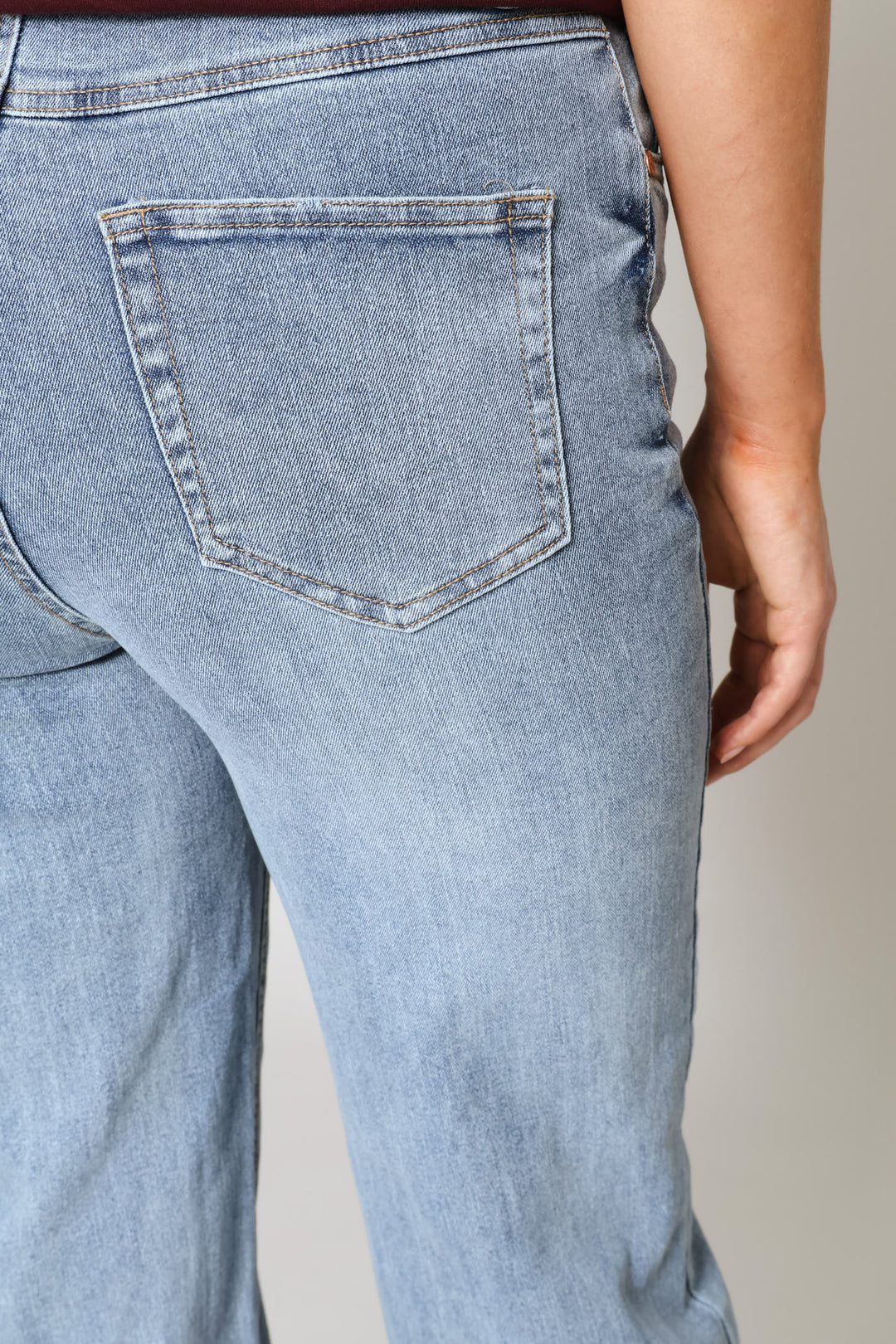 Hi-Rise Distressed Hem Straight Leg Denim - Light Wash