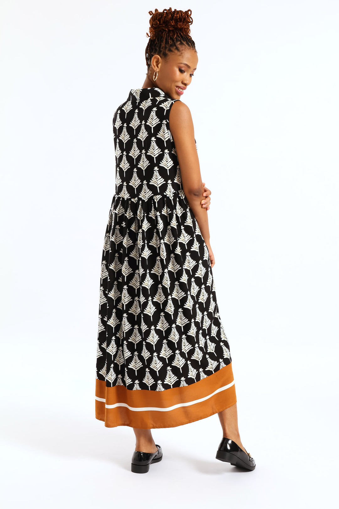 Half Placket Collar Border Print Shift Midi Dress - Black/Beige