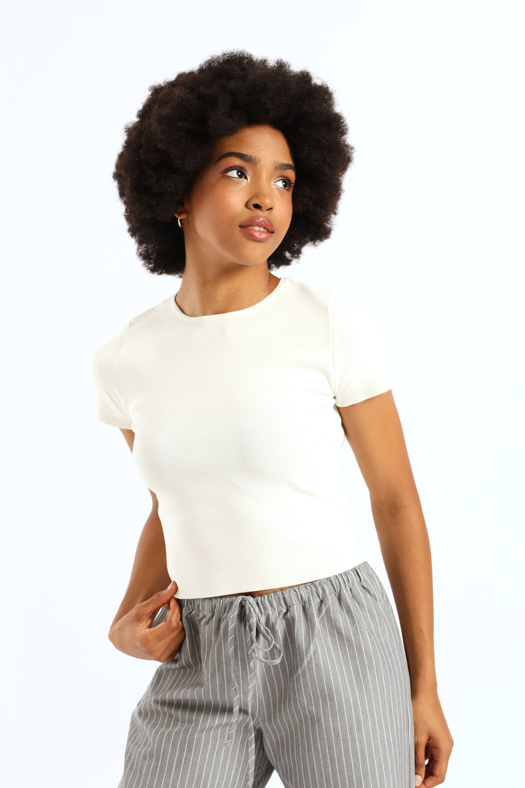 Short Sleeve Cropped Sweater Top - White