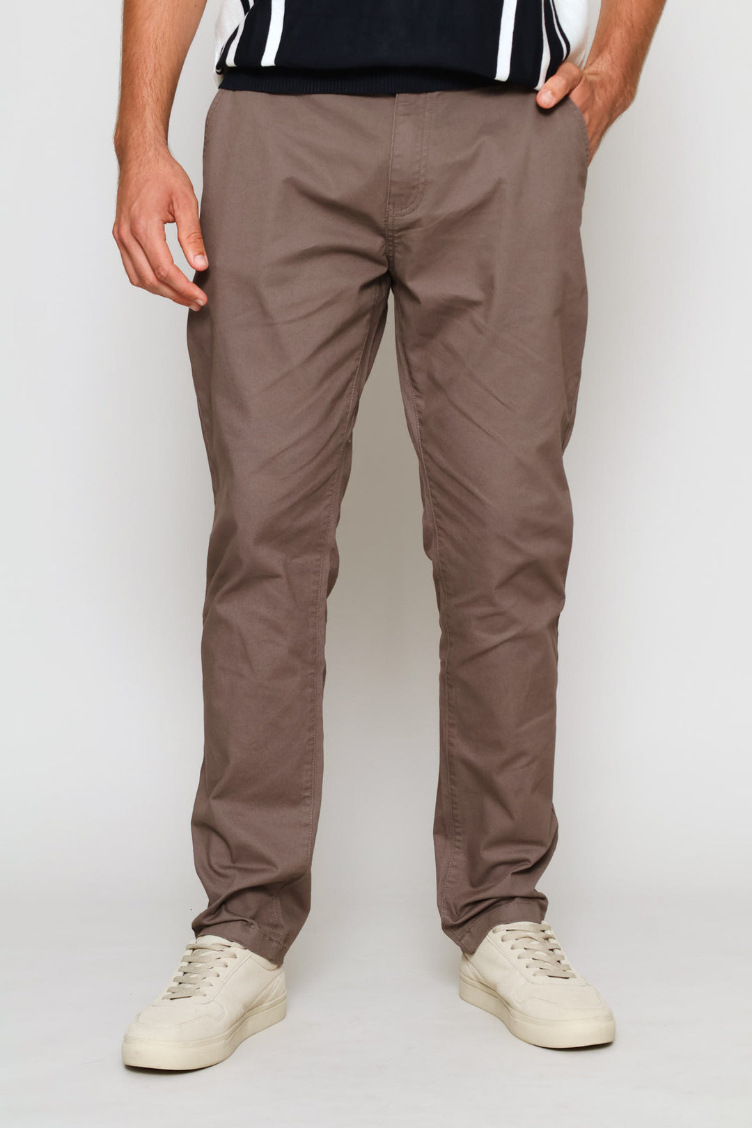 Basic Straight Stretch Chino - Mushroom