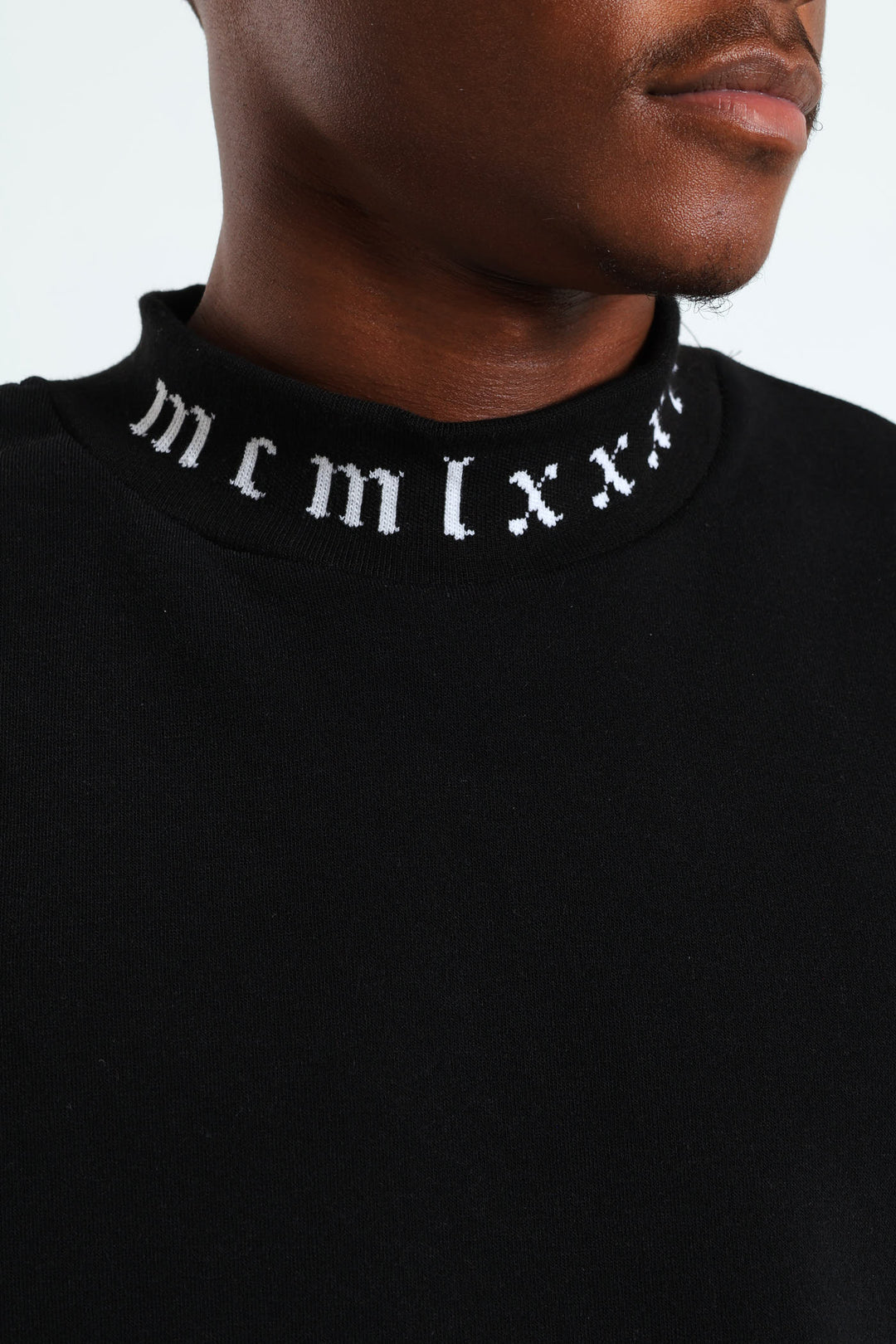 Jacquard Collar Pullover - Black