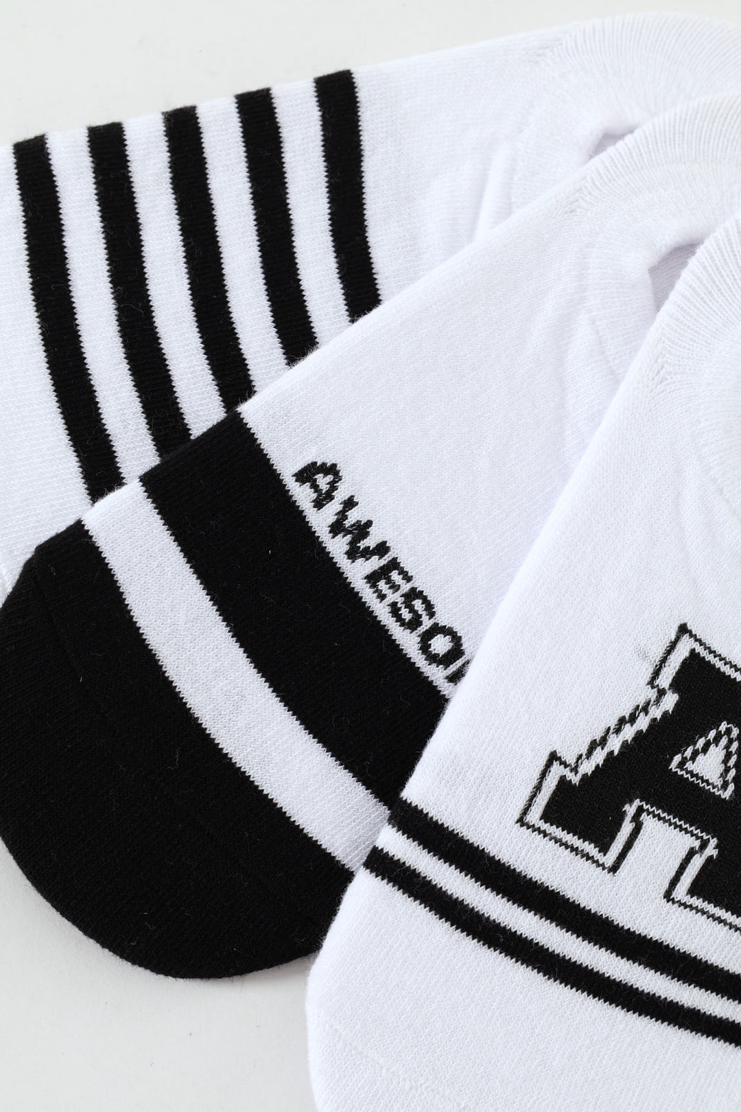 Boys 3 Pack Awesome Secret Socks - Black/White