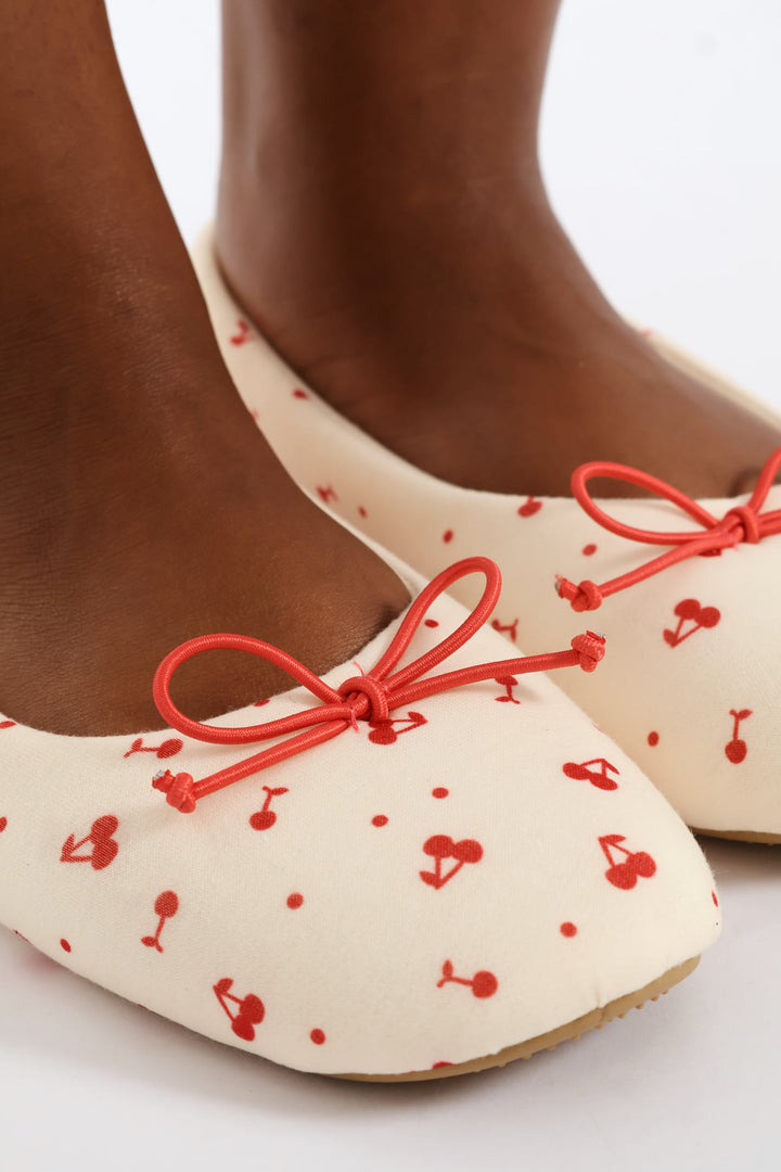 Cherry And Bow Detail Pump Slipper - Off White