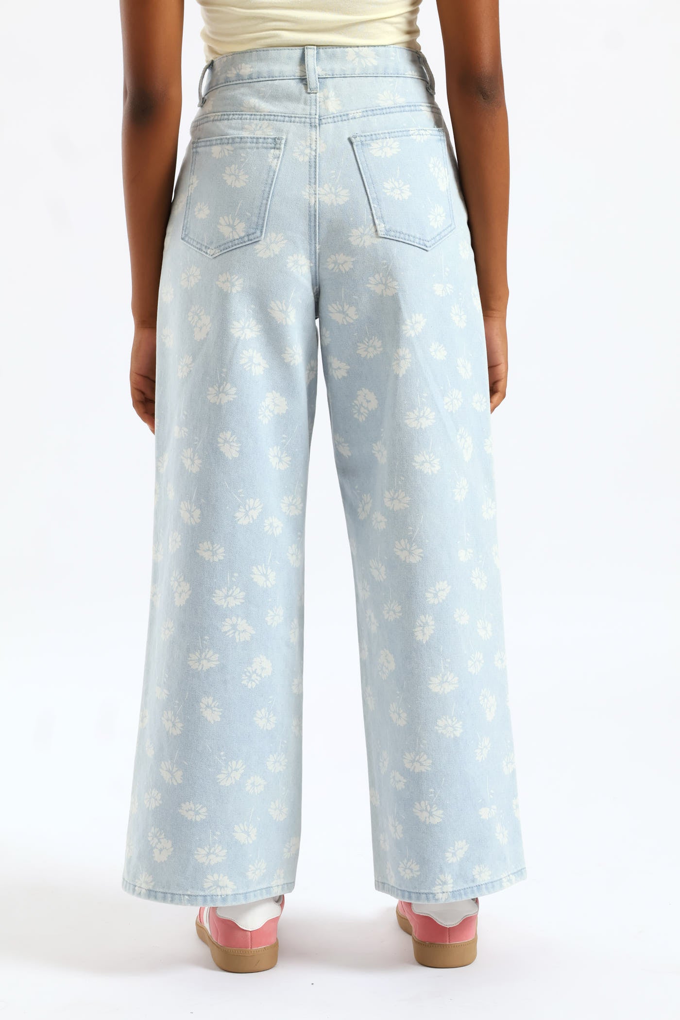 Girls Acid Wash & Embroidered Detail Daisy Wideleg Denim - Light