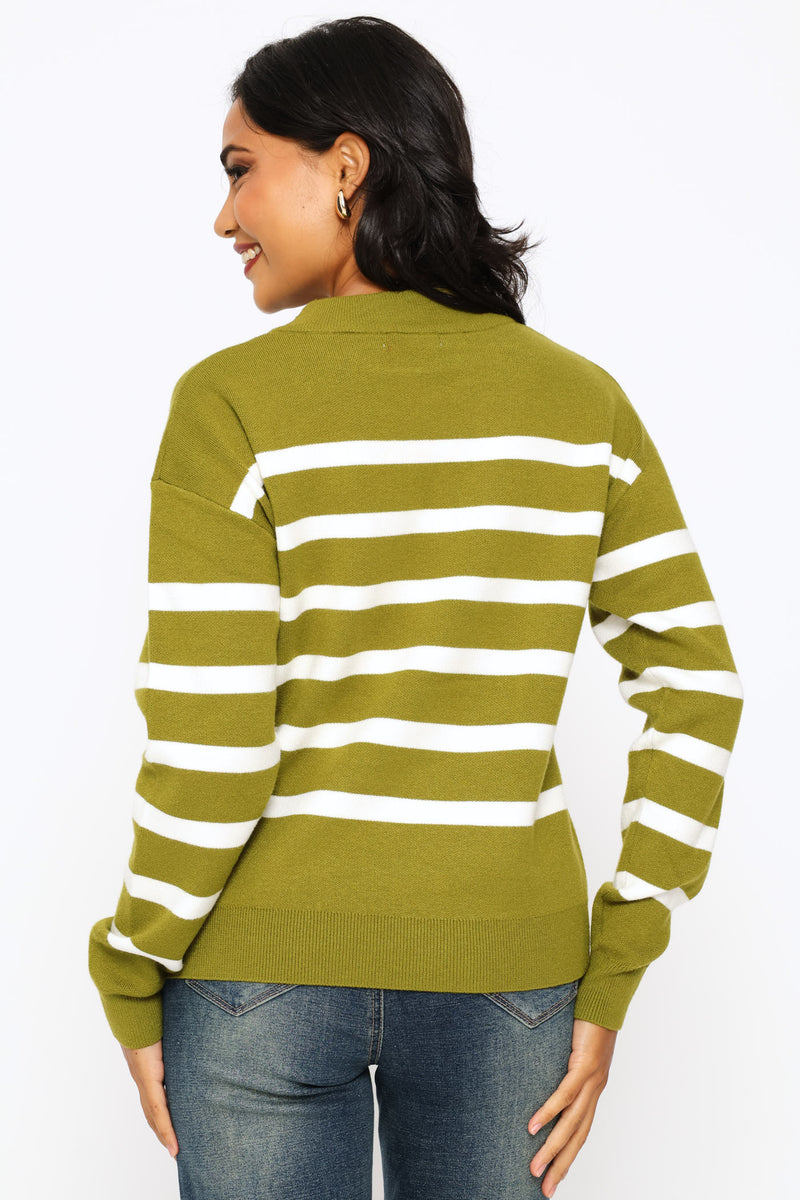 Luxe Academia Stripe Turtleneck Pullover - Fatigue/Cream