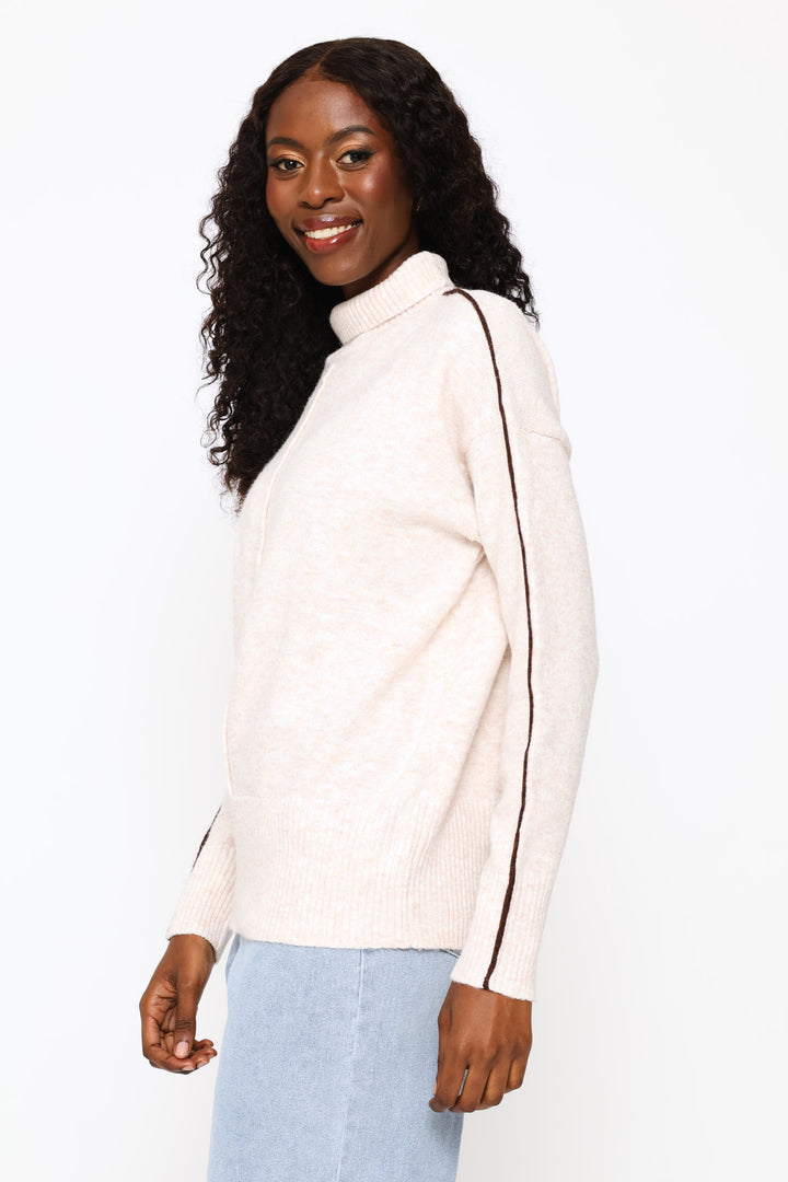 Contrast Stitching Boxy Turtle Neck Knitwear - Oatmeal