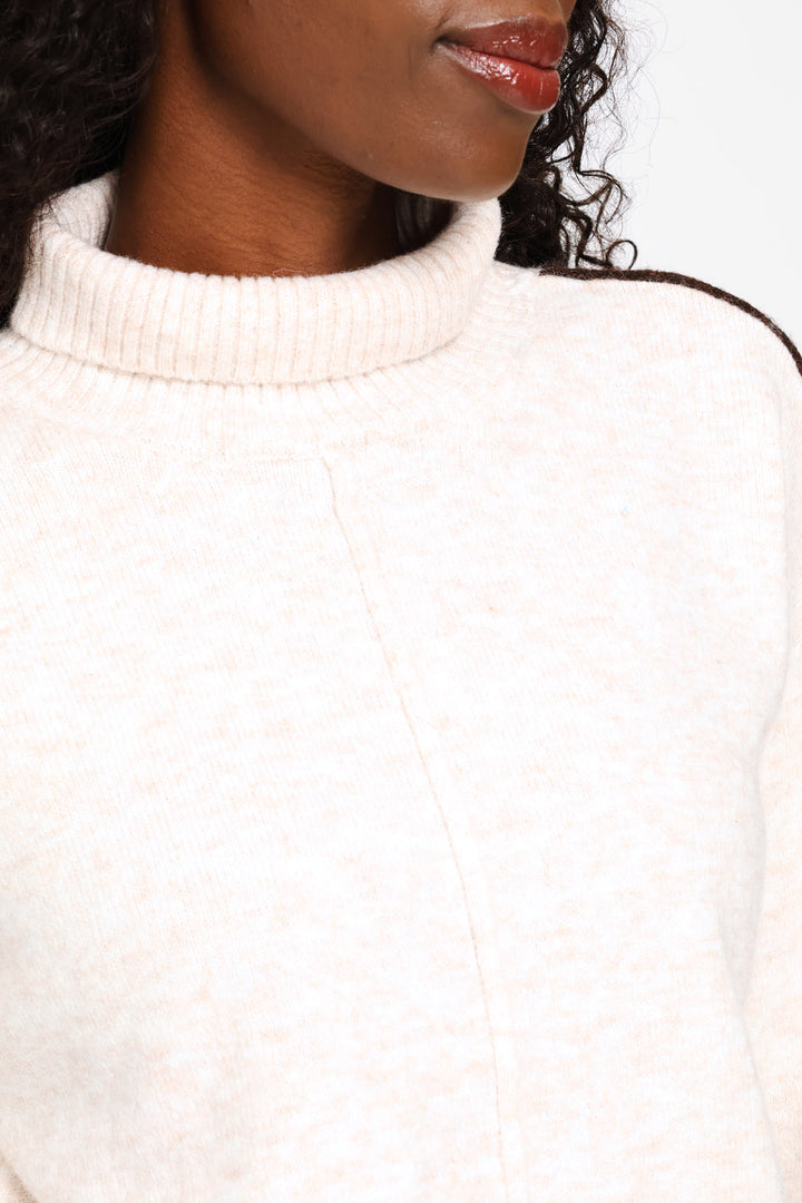 Contrast Stitching Boxy Turtle Neck Knitwear - Oatmeal