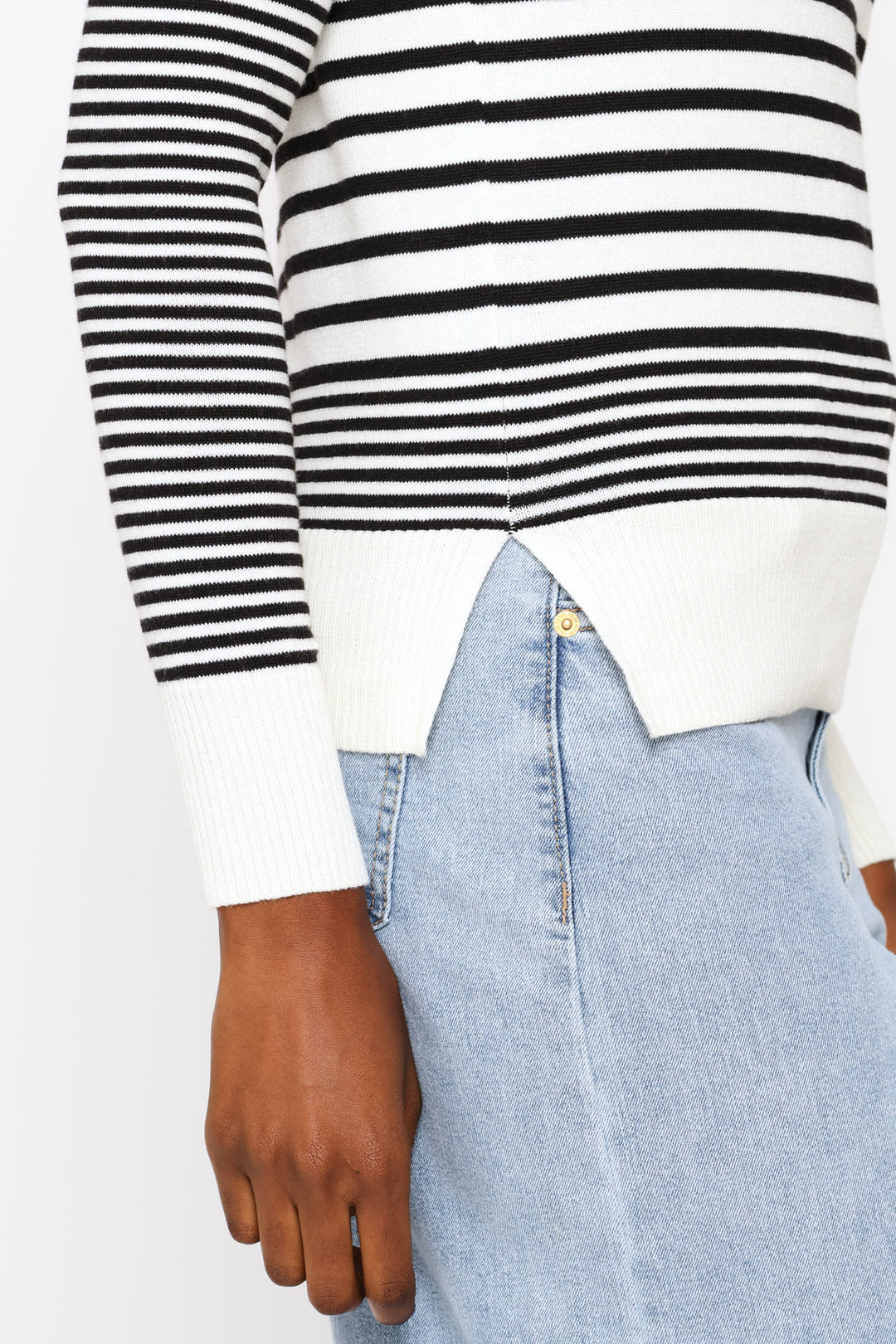 Striped Pullover - Black/Cream