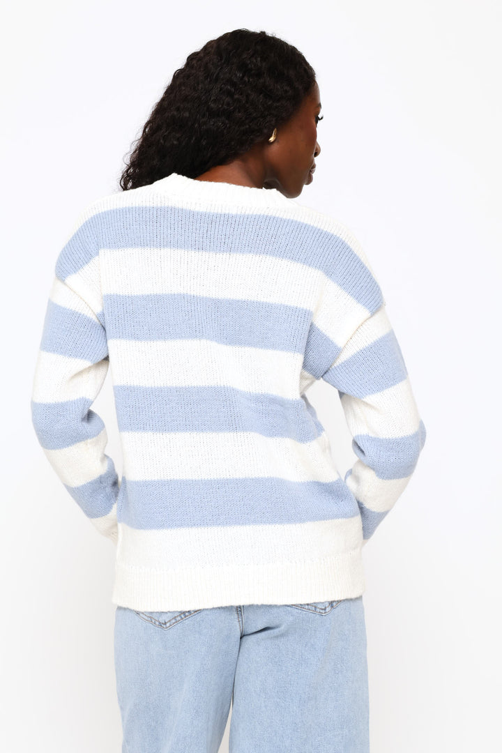 Long Sleeve Slogan Sweater - White/Blue