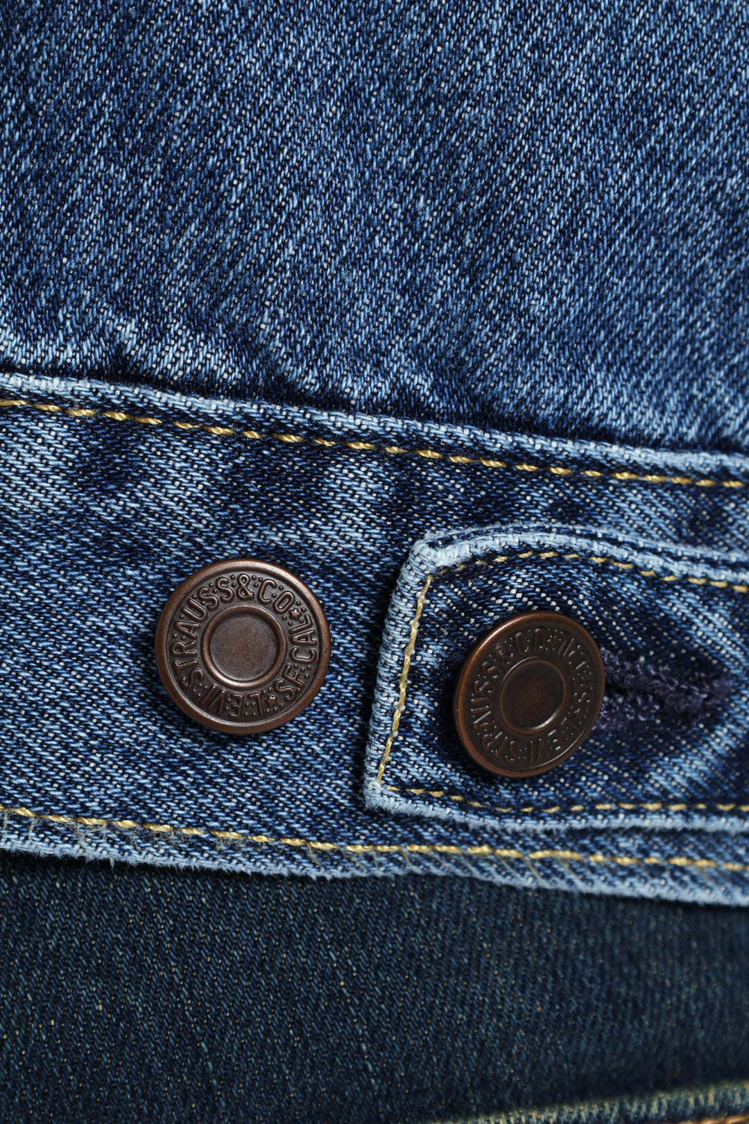 Trucker Jacket - Medium Wash