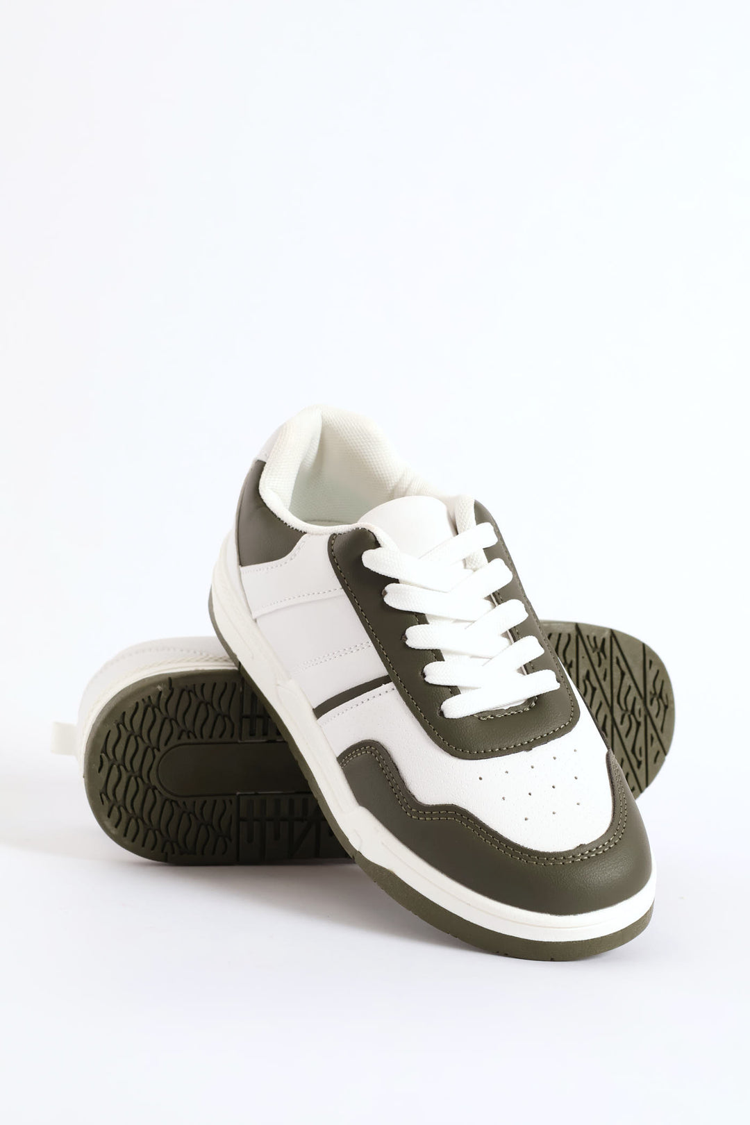 Boys Court Sneaker - White/Olive