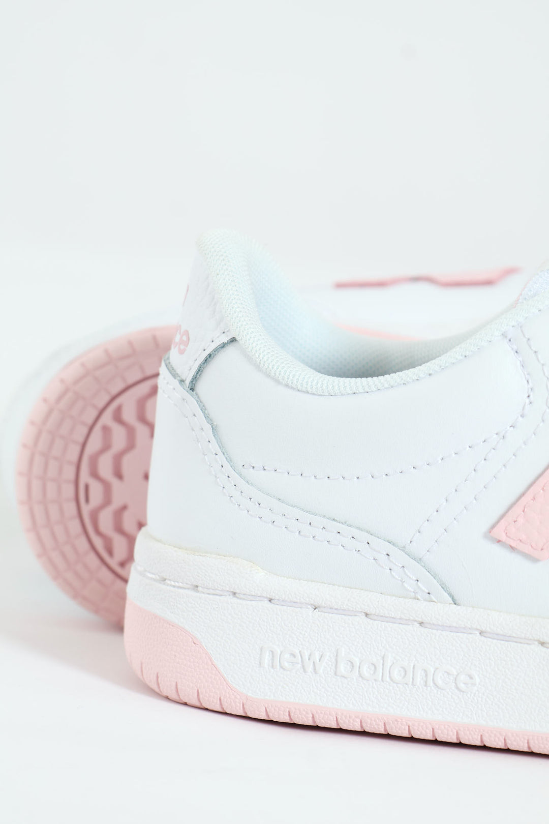 Bbw80 V1 Sneaker - White/Pink