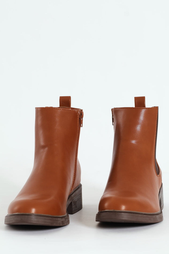 Classy Monotone Chelsea Boot - Tan