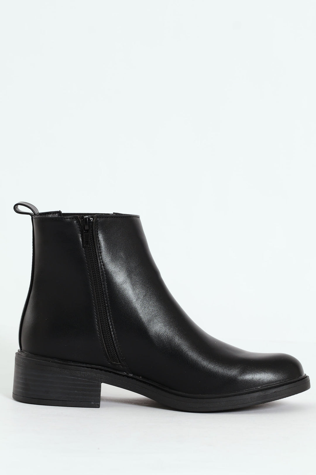 Classy Monotone Chelsea Boot - Black