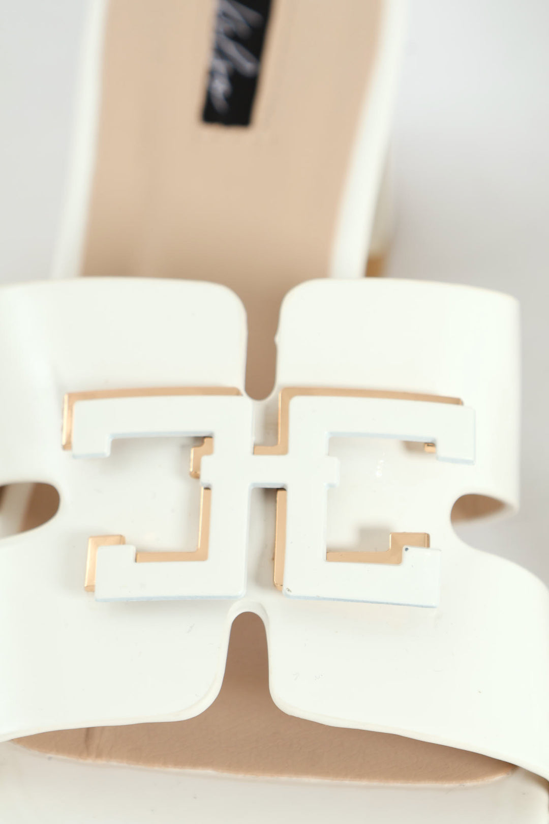 Metal Insert Mule Heel With Wide Vamp & Trim - White