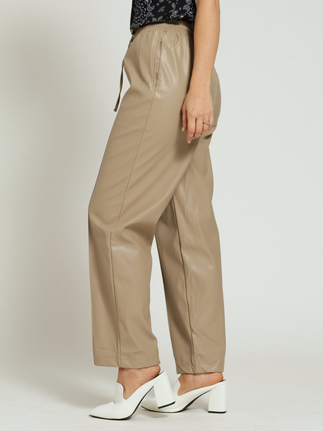 Pull On Pu Pintuck Straightleg Pants - Stone