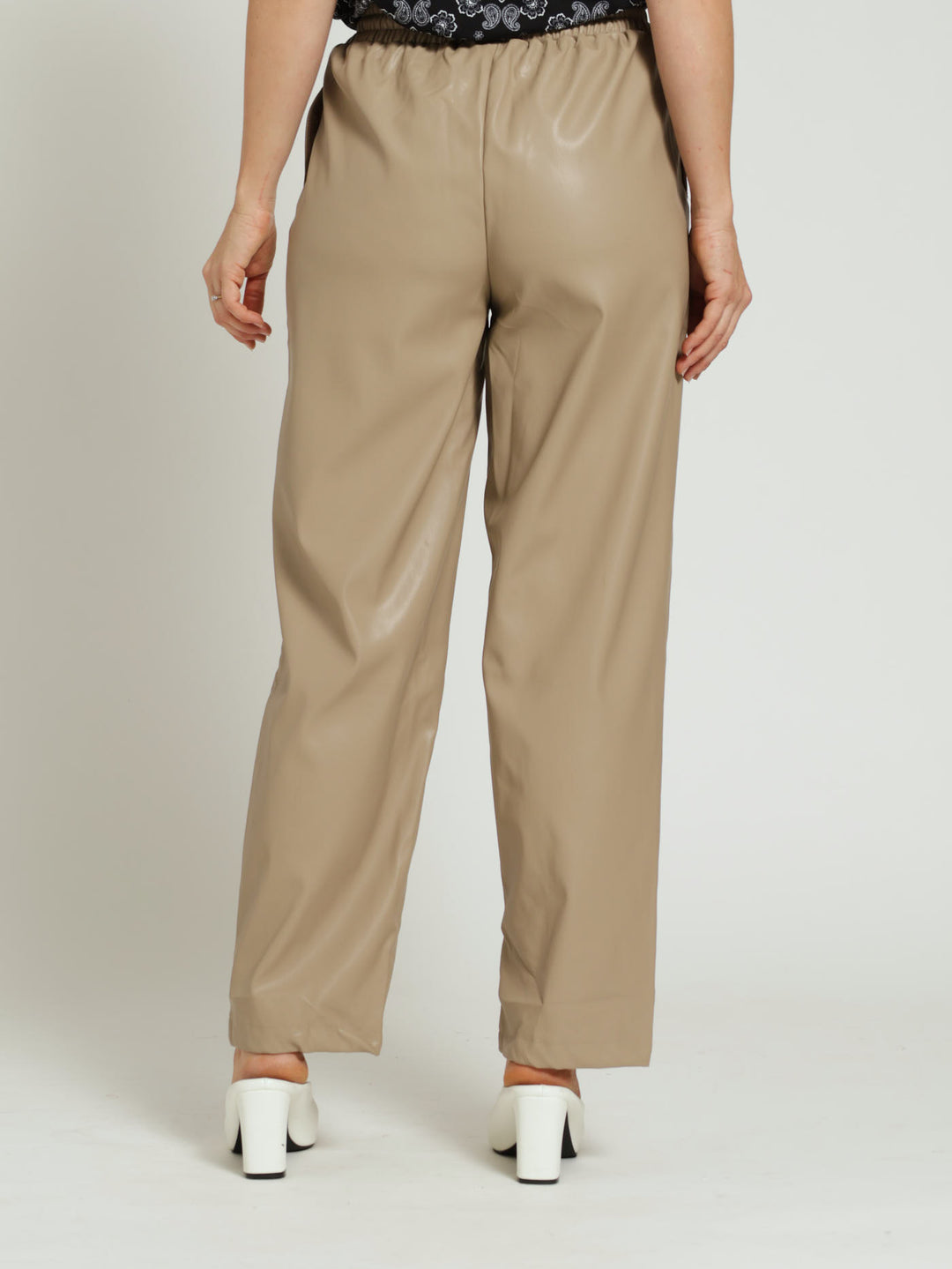 Pull On Pu Pintuck Straightleg Pants - Stone