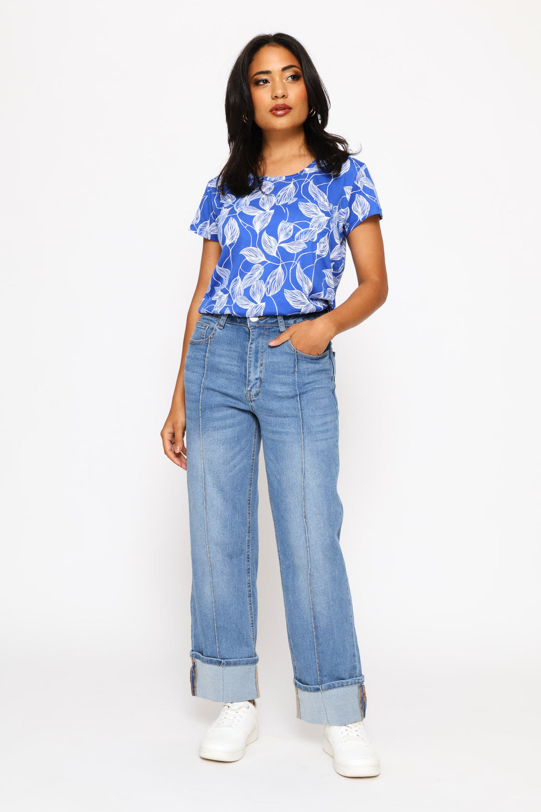 Turnup Relaxed Straight Denim With Seam Detail - Light Wash