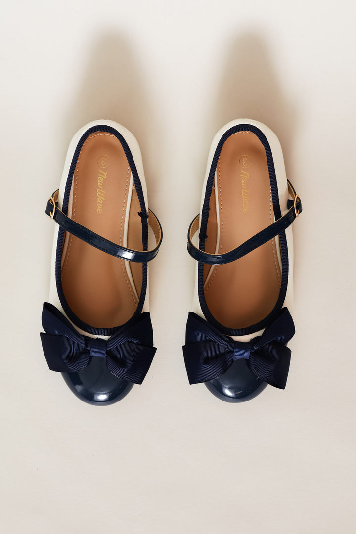 Girls Toe-Cap Pump - Off White