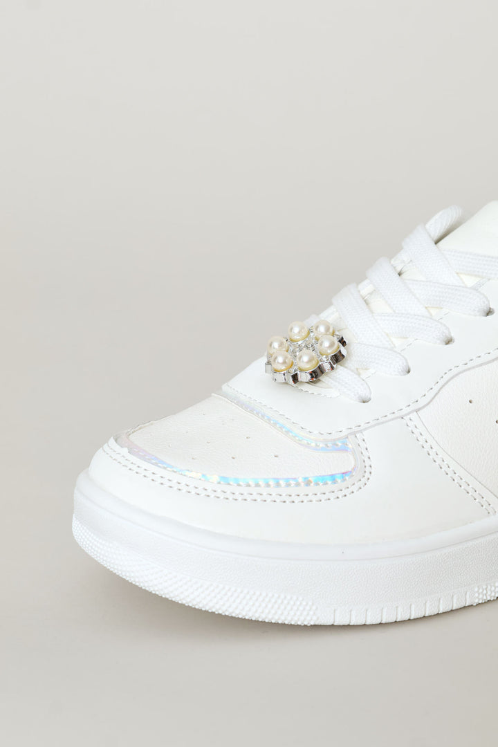 Girls Suede Court Sneaker - White