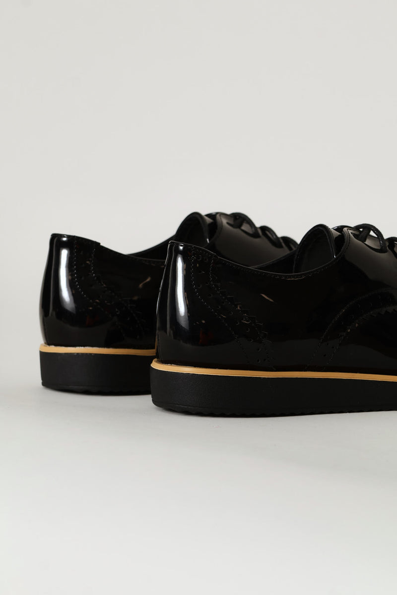 Multi-Fabric Loafer With Punch Hole Detail - Black