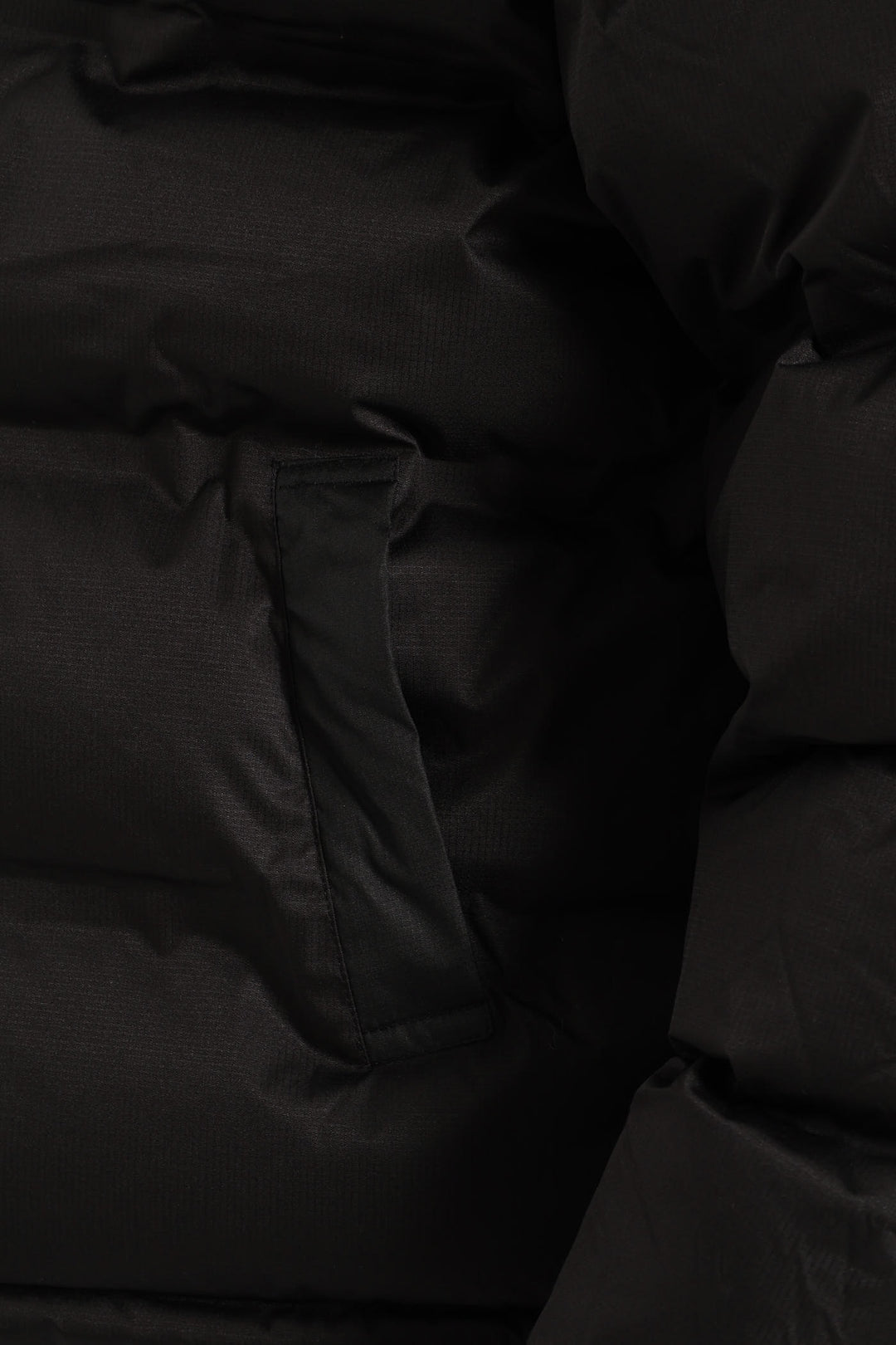 Sealed Puffer Jacket - Black