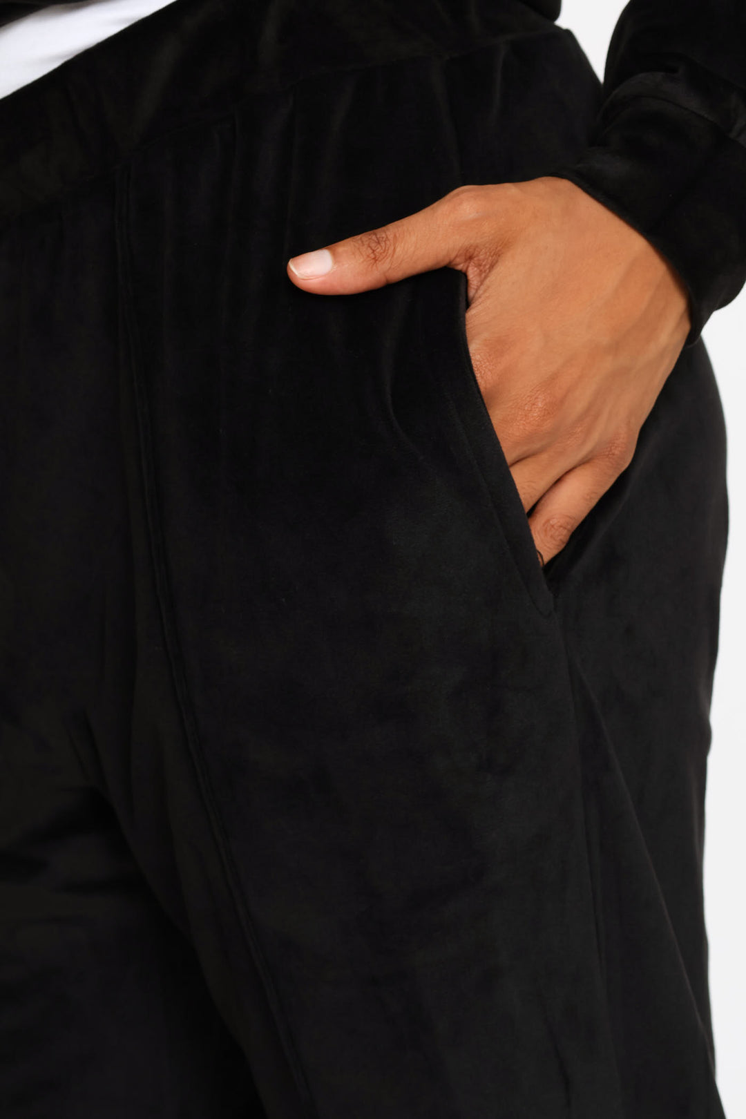 Pintuck Velour Jogger - Black