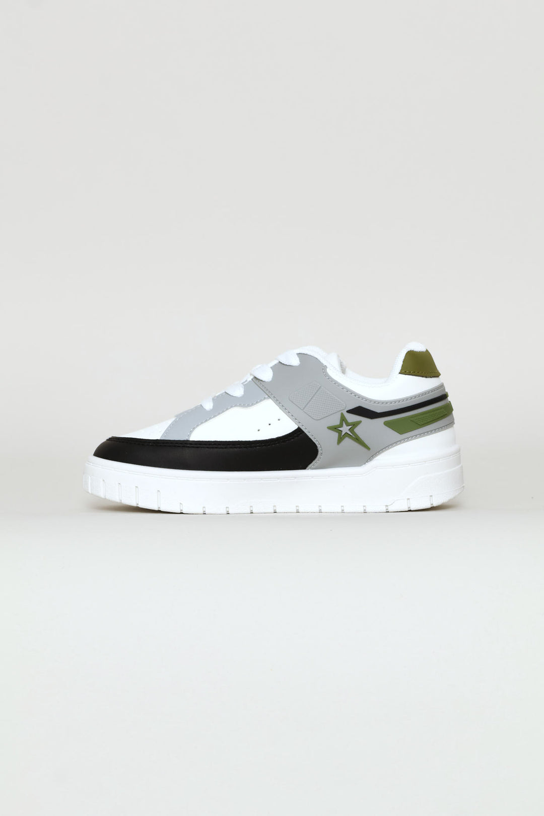 Pre-Boys Addison Sneaker - White