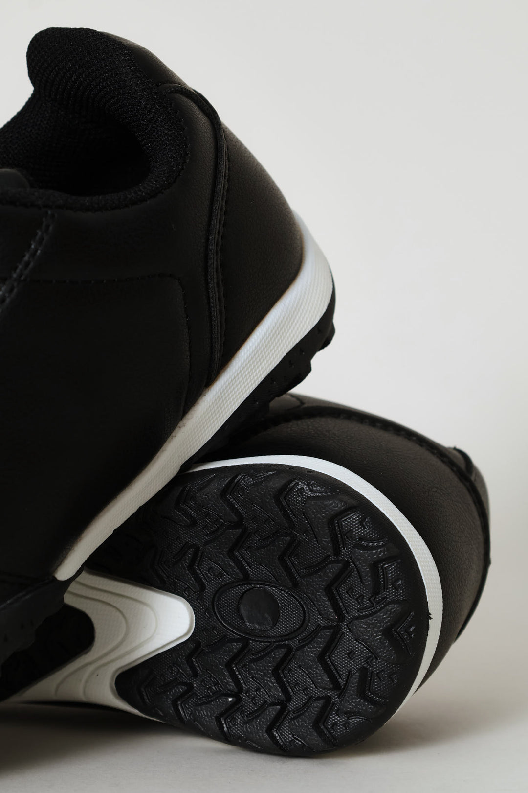 Boys Turf Shoe - Black