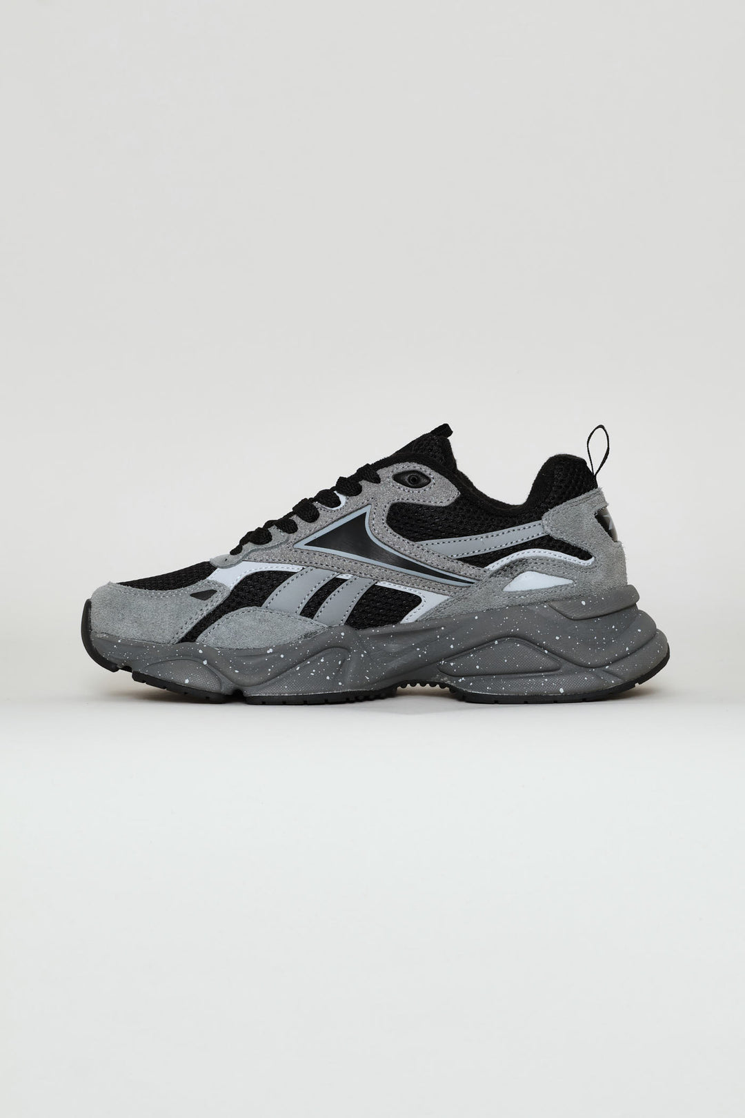 Charge Run Trainer - Grey