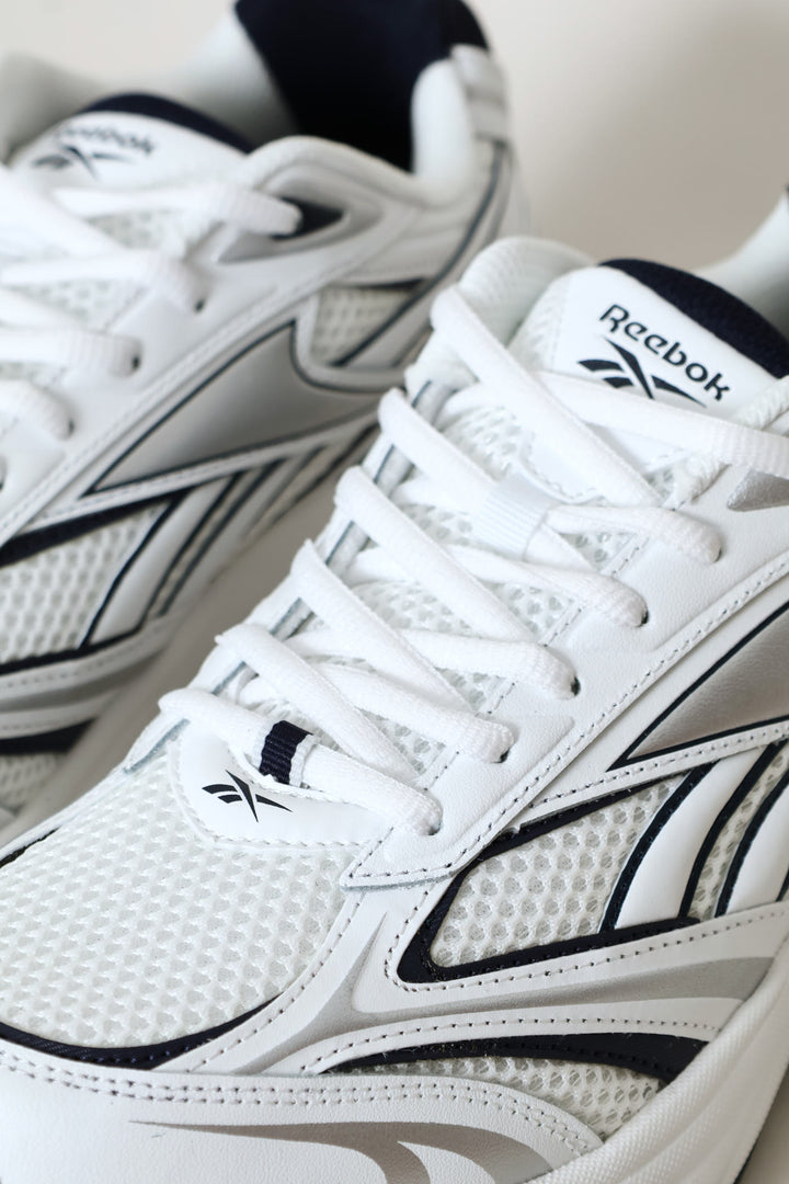 Belwave Trainer - White