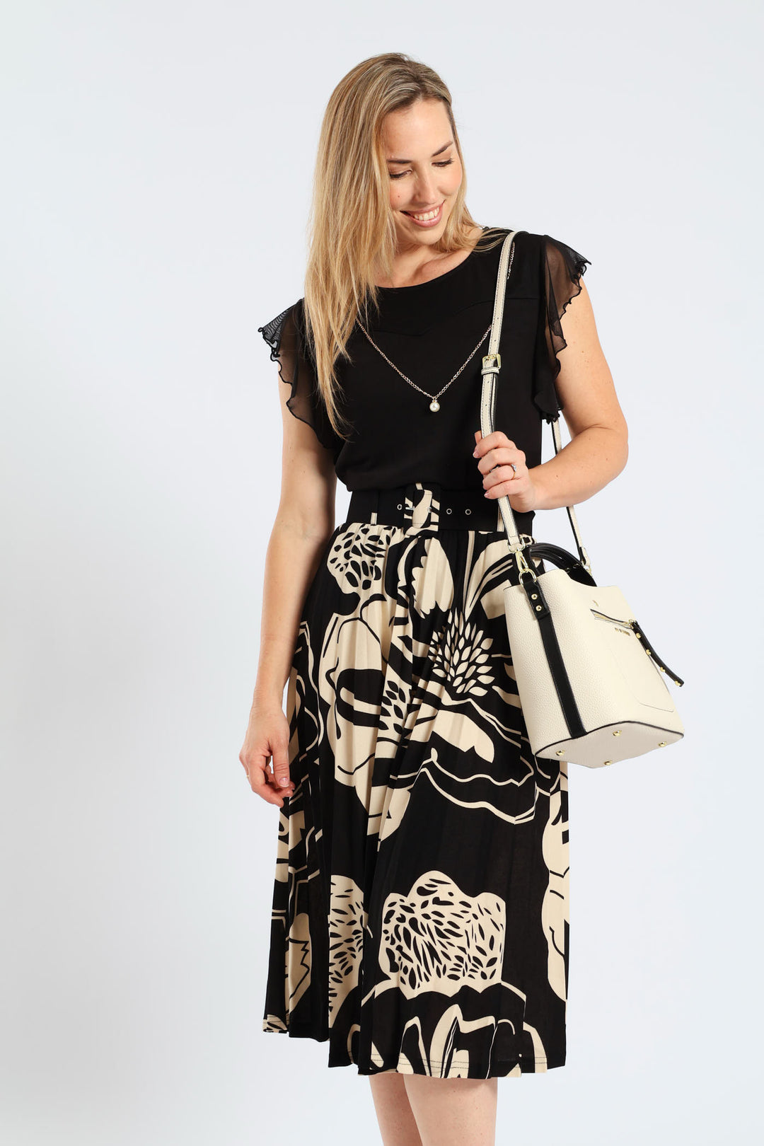 Elexi-Zip Front Bag - Cream