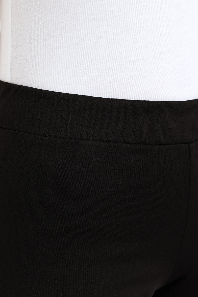 Ponte Fitted Skinny Pant - Black