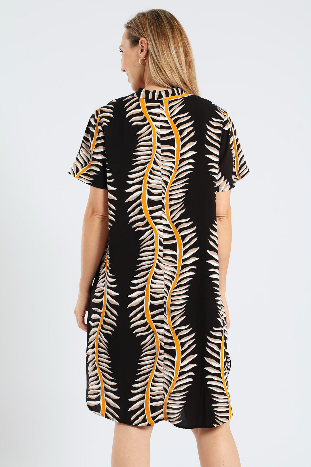Mandarin Printed Shift Dress - Black/White