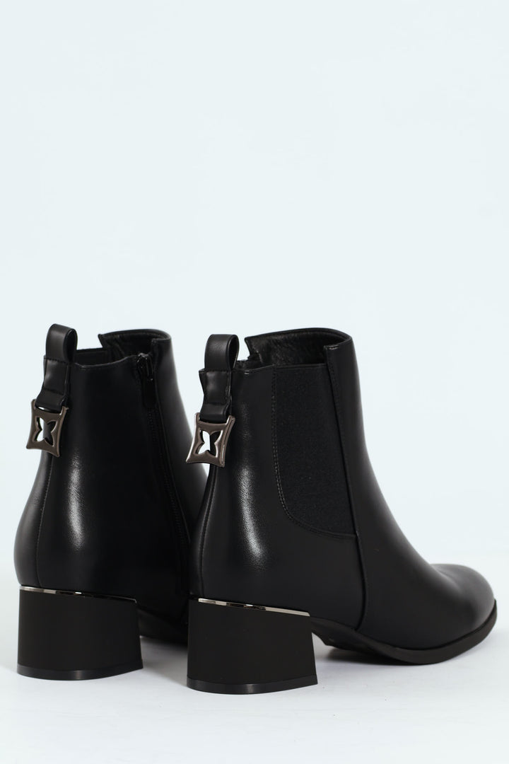 Flat Chelsea Boot With Metal Heel Insert - Black