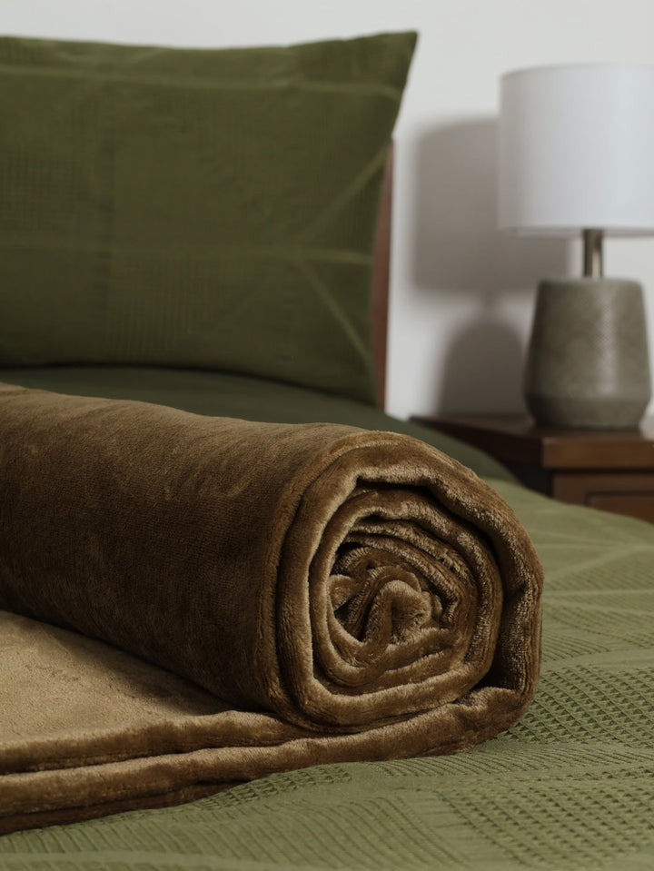 Coral Fleece Blanket - Emerald