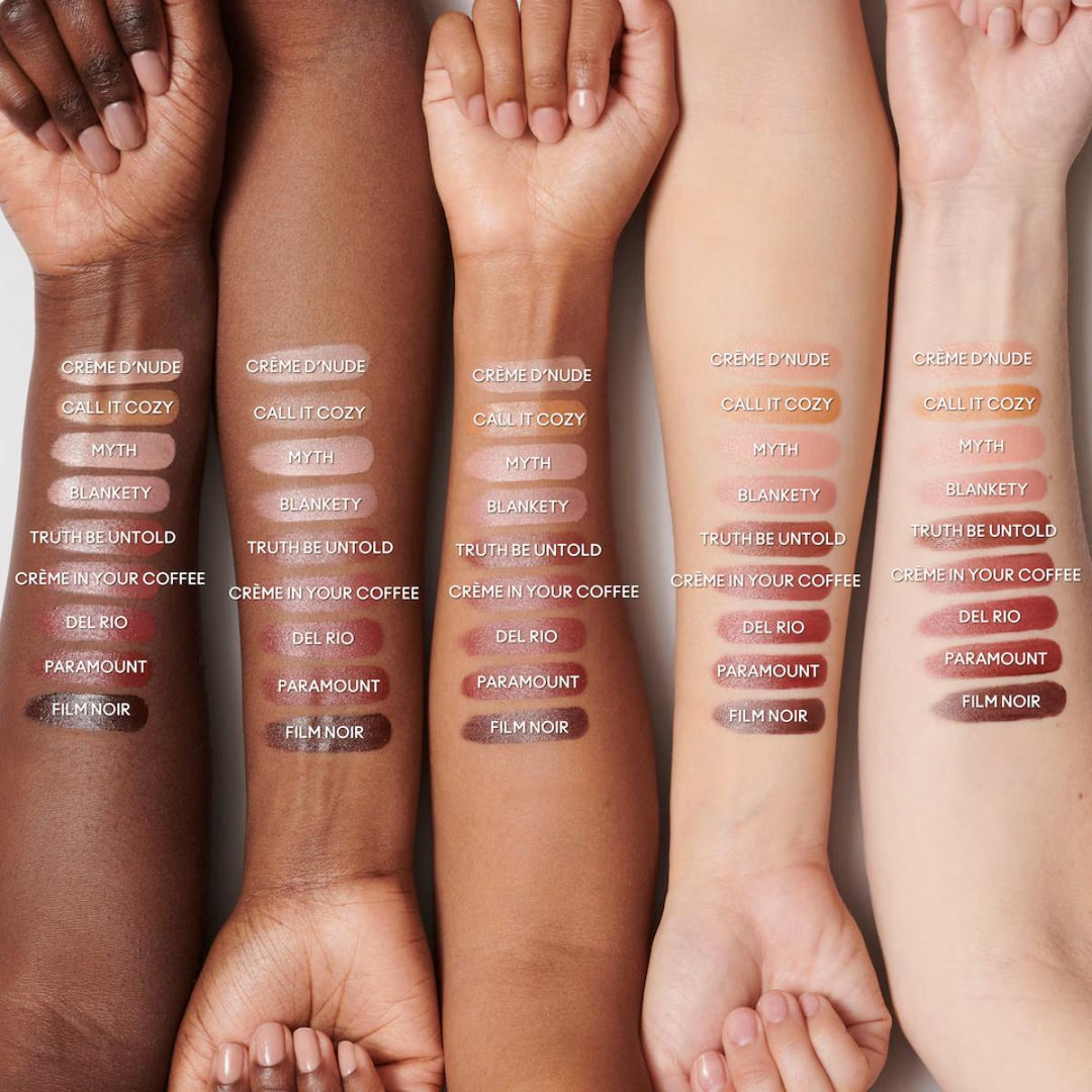 M·a·cximal Sleek Satin Lipstick