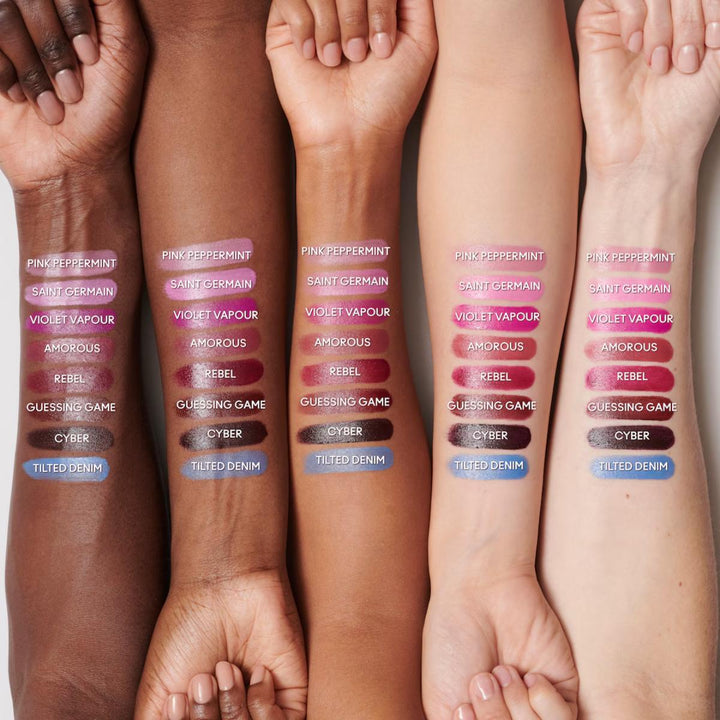 M·a·cximal Sleek Satin Lipstick