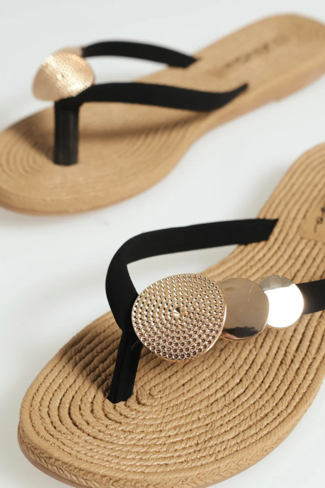 Metal Circle Trim Thong Sandal - Black