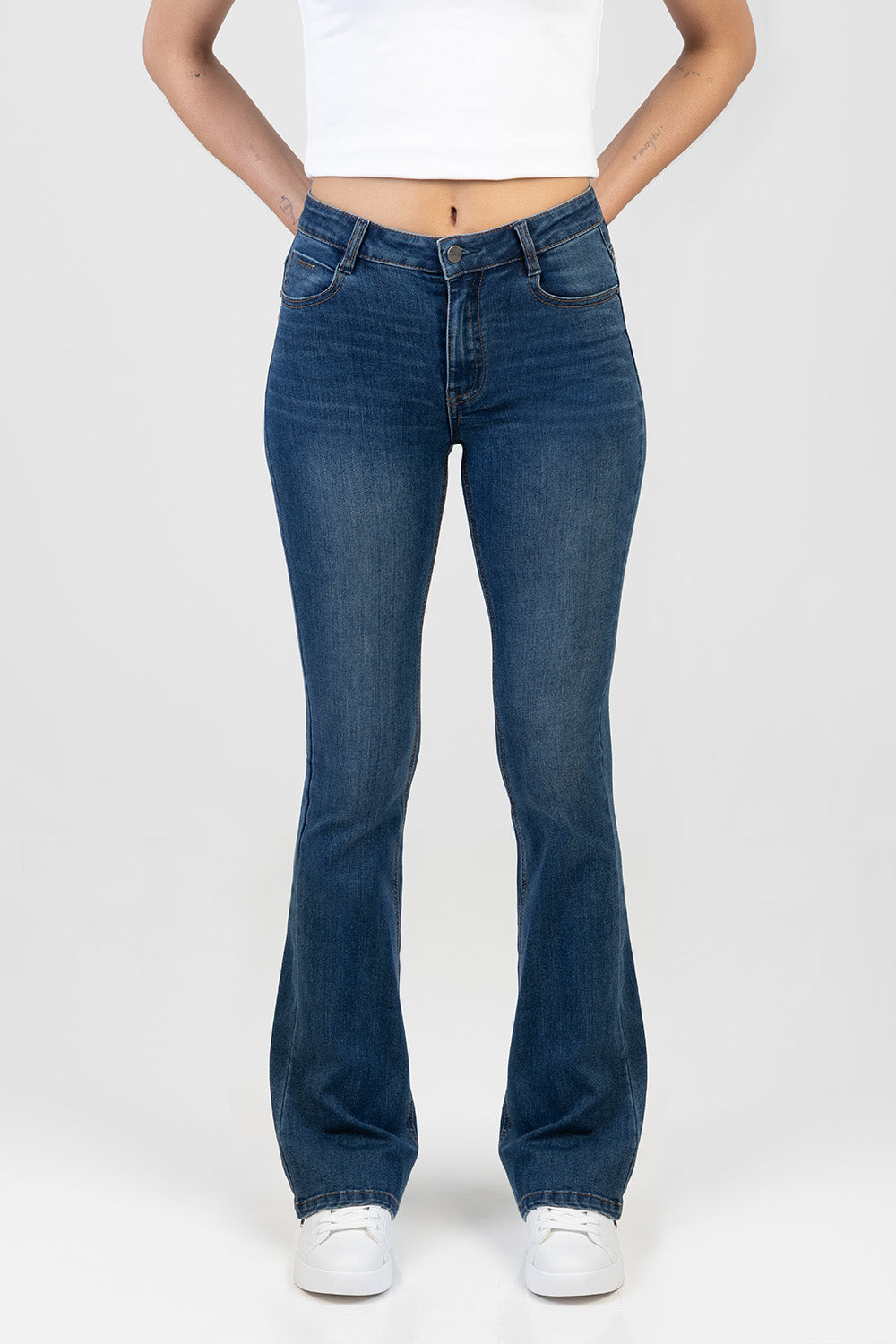 Bootleg Denim Jean - Med Wash