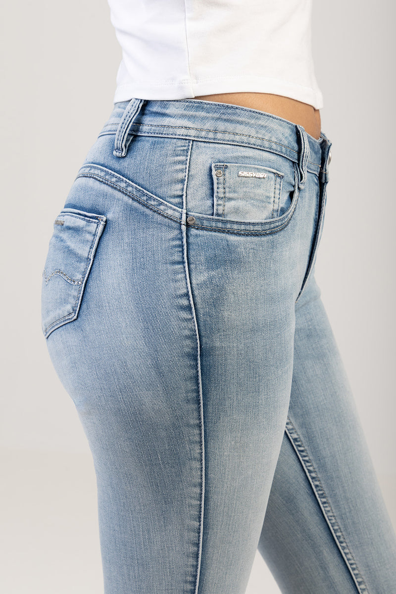 Zoey Mid-Waist Basic Skinny Denim - Light Wash