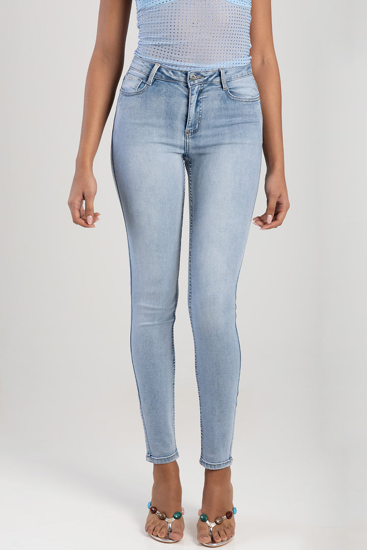 Mid Waist Skinny Denim With Back Pocket Embroidery - Light Blue